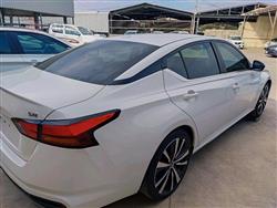 نيسان ألتيما